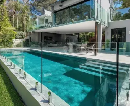 A newly replaced glass pool fence in Hobart